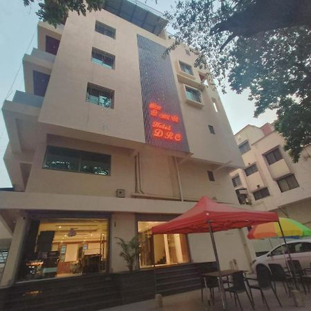 Hotel Drc Nászik Kültér fotó