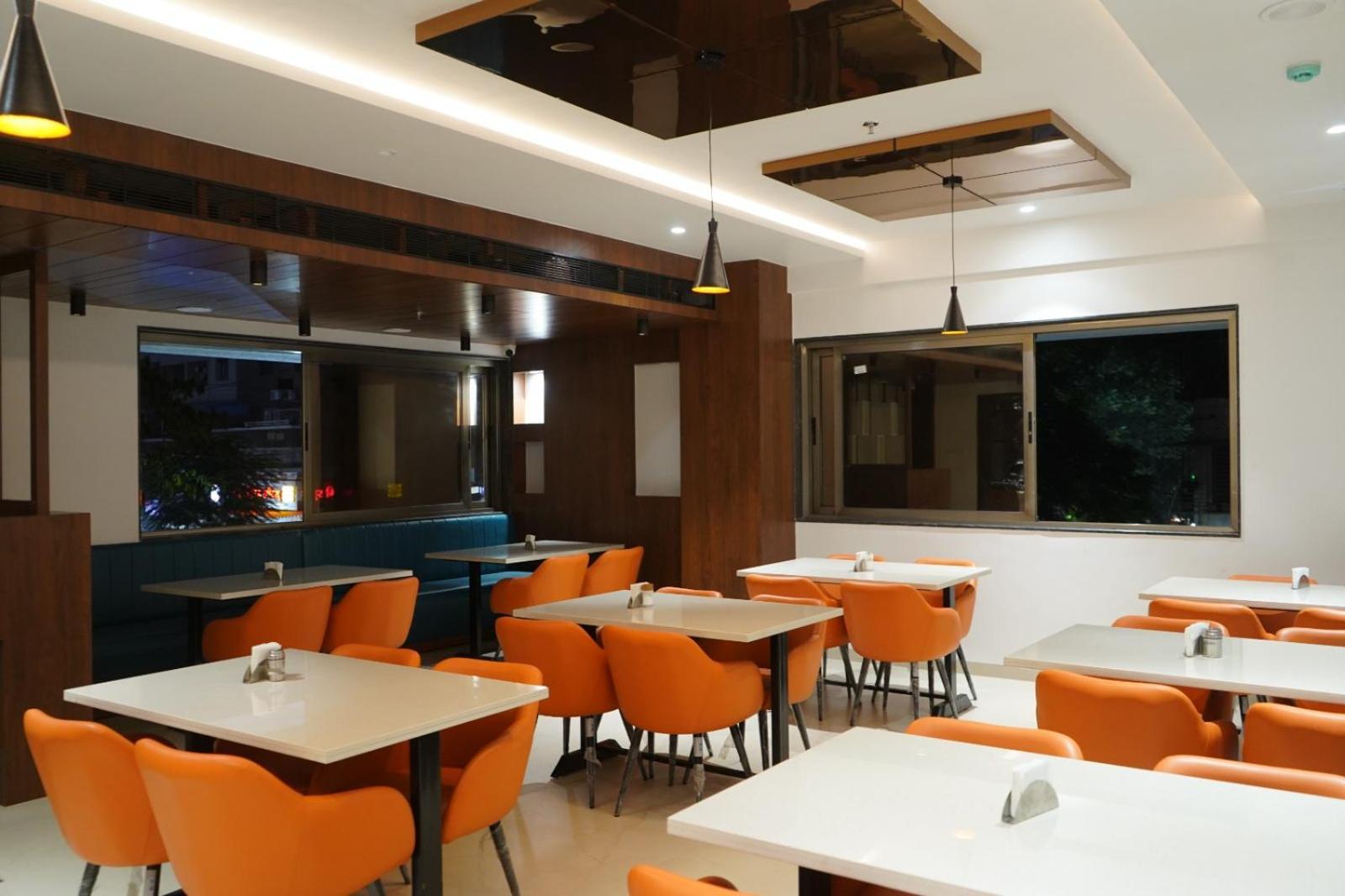 Hotel Drc Nászik Kültér fotó