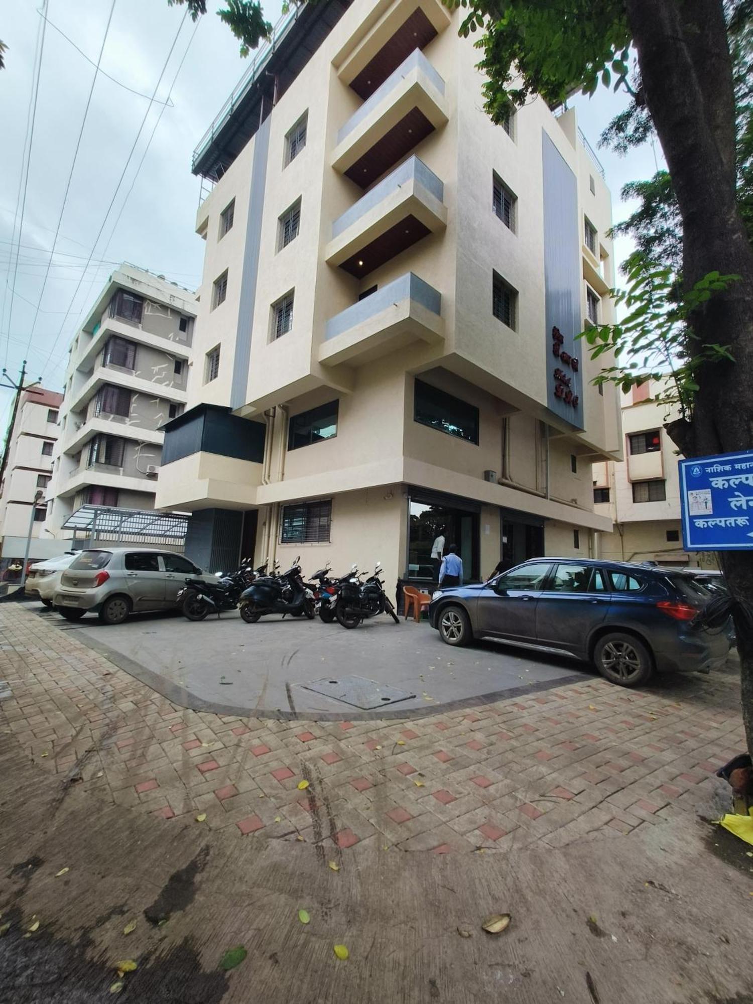 Hotel Drc Nászik Kültér fotó