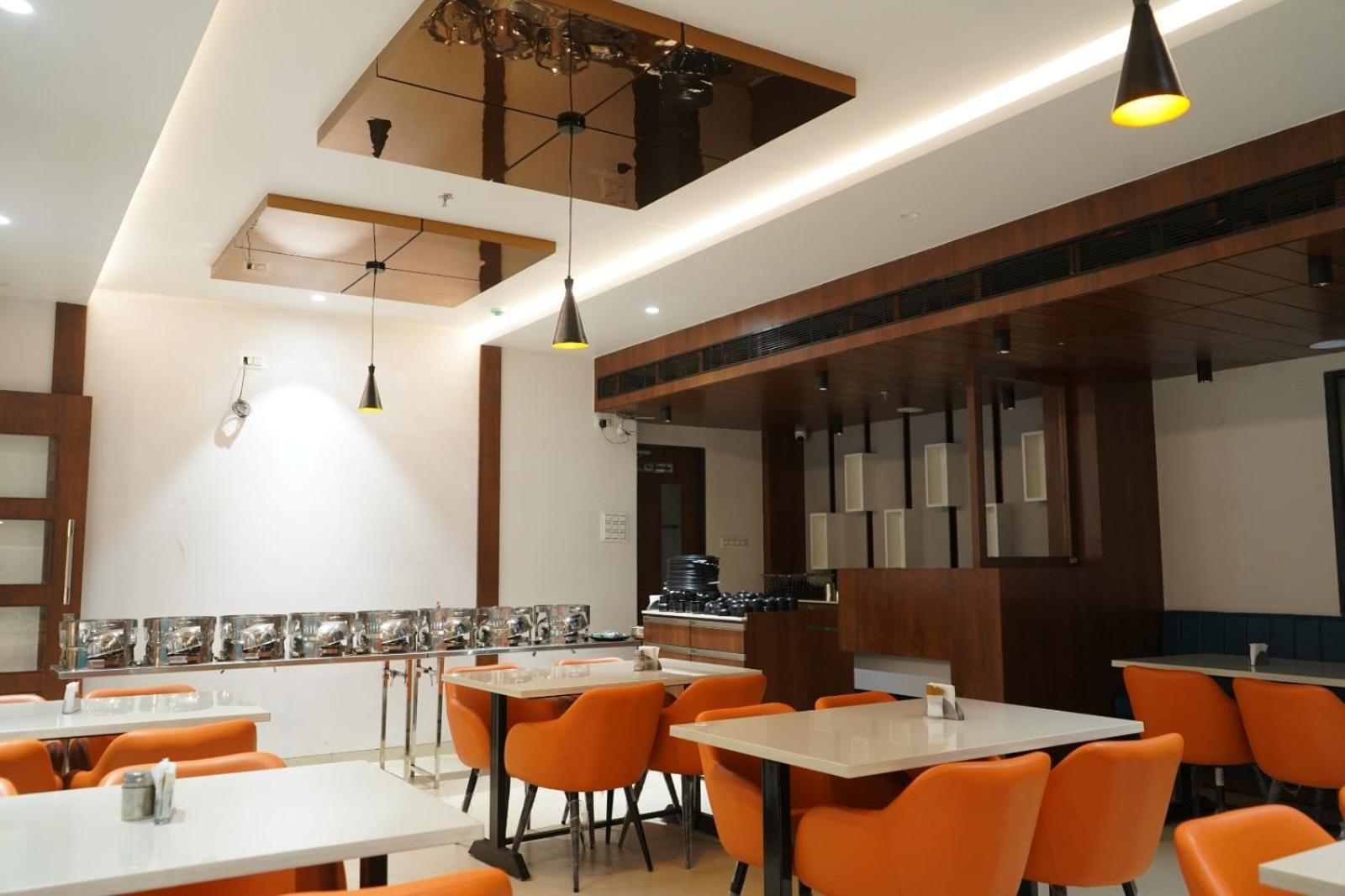 Hotel Drc Nászik Kültér fotó